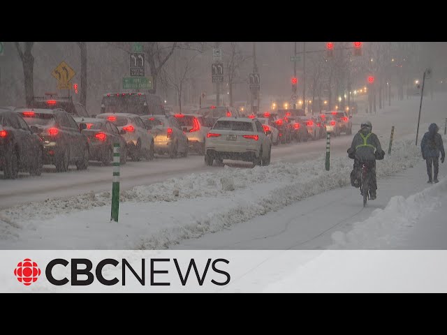 Snow, wind, ice pellets make for messy East Coast morning