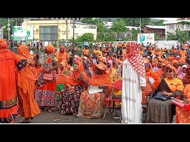 EN DIRECT depuis MORONI:  Élections2024, GRAND MEETING de KIKI à la place d'Ajao