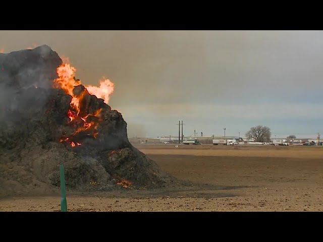 Hay stack fire causes heavy smoke in Mead