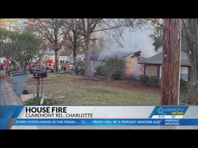 Investigators looking into cause of NW Charlotte fire