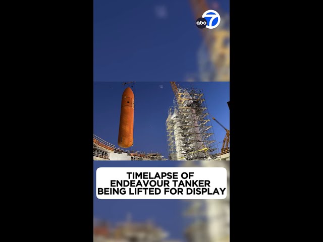 Timelapse of Endeavour tanker being lifted for display