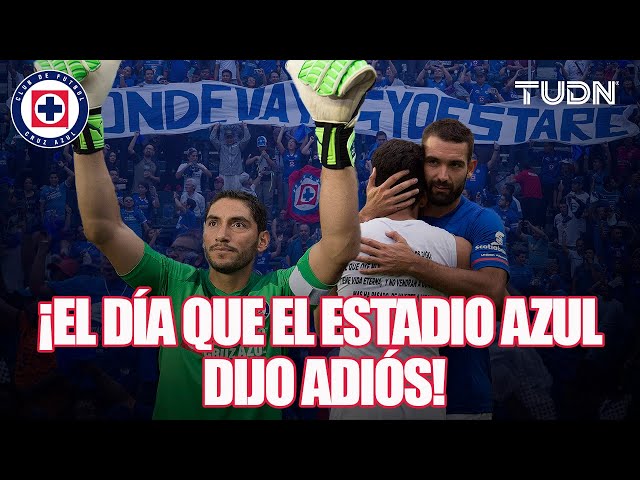 ¡LEGENDARIO!  La DESPEDIDA de Cruz Azul del Estadio Azul | TUDN