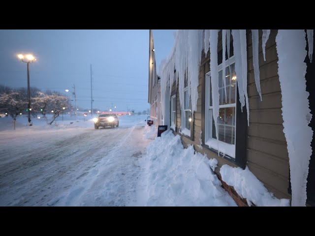 Freezing temperatures threaten turnout for Iowa caucus