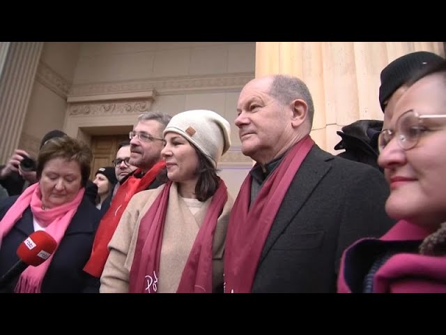 Olaf Scholz manifeste à Potsdam contre l'extrême droite