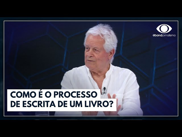 Canal Livre: 'Você se diverte construindo um livro', diz Ivan Ângelo