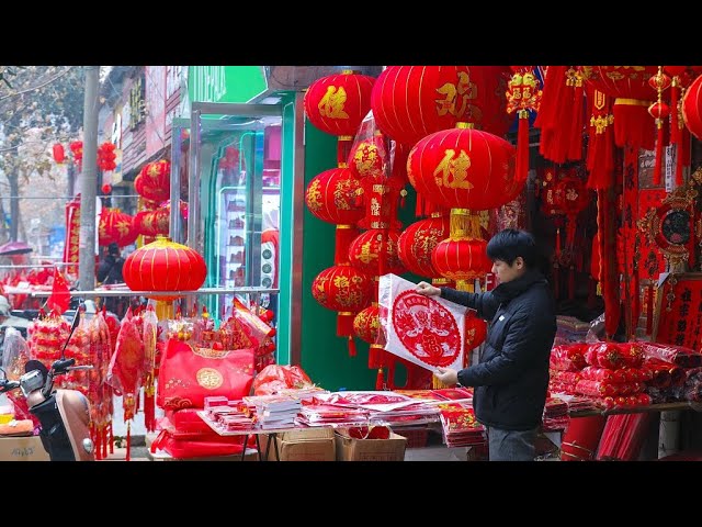 Préparatifs pour le Nouvel An chinois : le commerce se mobilise