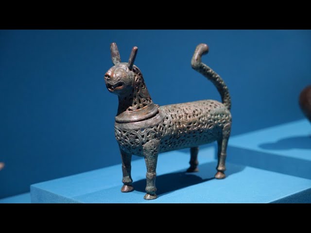 GLOBALink | Cultural relics show glory of ancient Iran at Palace Museum