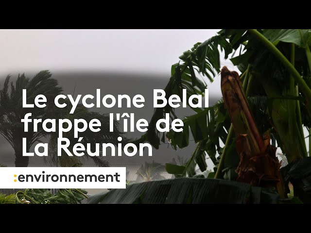 Cyclone Belal à la Réunion : les premières images de l’arrivée de l’œil du cyclone