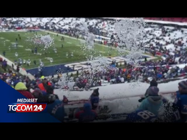 Football, che passione! Nemmeno la neve ferma i tifosi dei Buffalo Bills