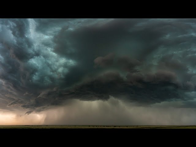 Intense storms rip through WA causing power outages for thousands