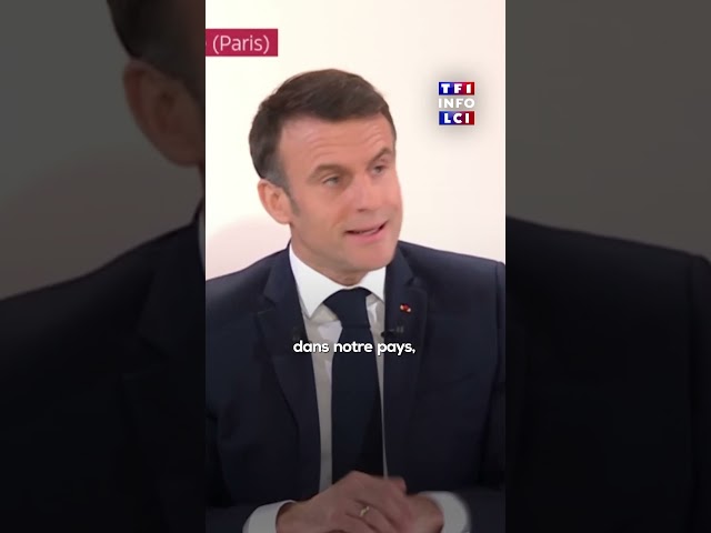 Emmanuel Macron souhaite que le théâtre devienne obligatoire au collège à la rentrée prochaine