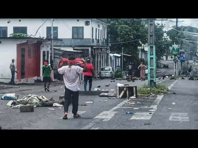 victoire d’Azali contestée dans les rues. La capitale des Comores est vide, magasins  fermés.