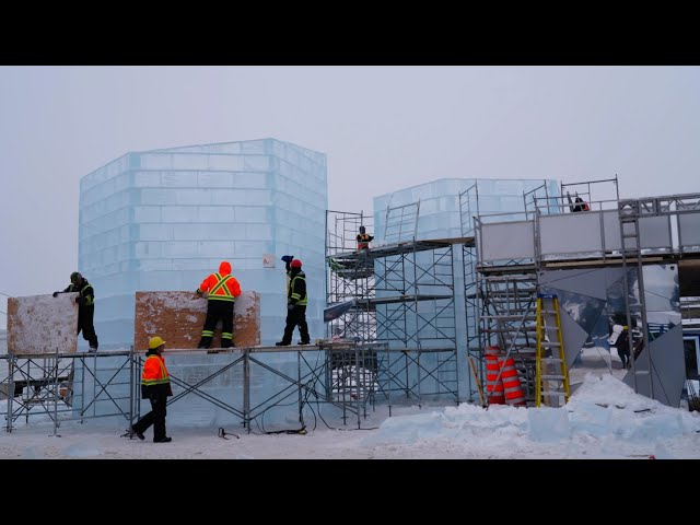 3100 blocs de glace pour le Palais de Bonhomme