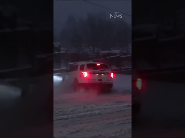 Video shows vehicles sliding on notorious icy hill in B.C.