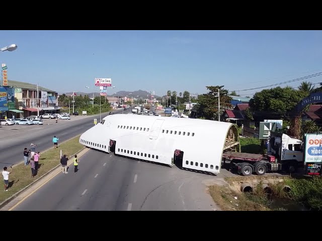 Boeing 747 set for transformation into cafe in Thailand