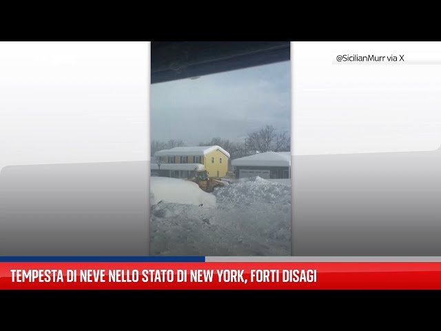 Tempesta di neve nello Stato di New York, forti disagi