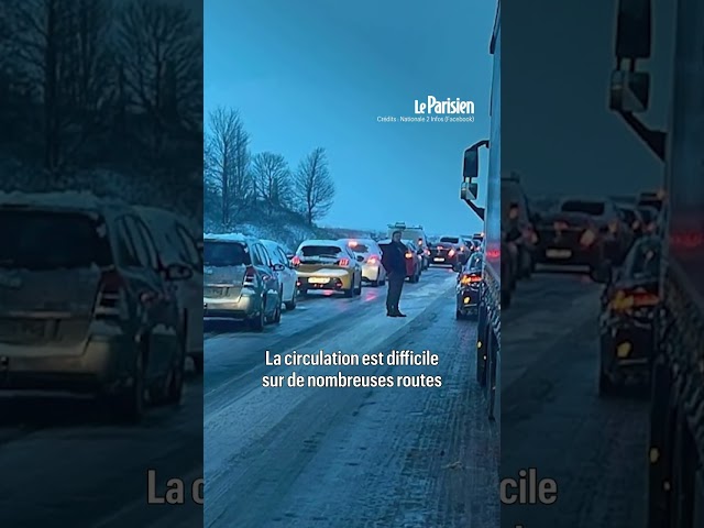 Neige et verglas : bouchons, galère dans les transports... le point sur la situation