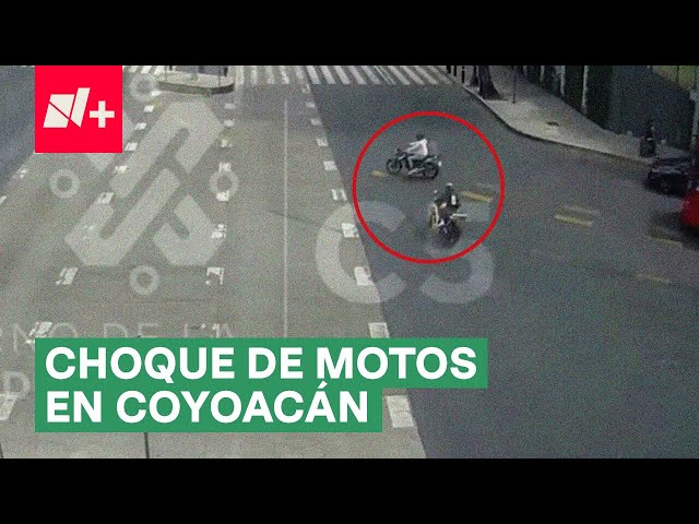 Moto se pasa el alto y choca en Coyoacán  N+