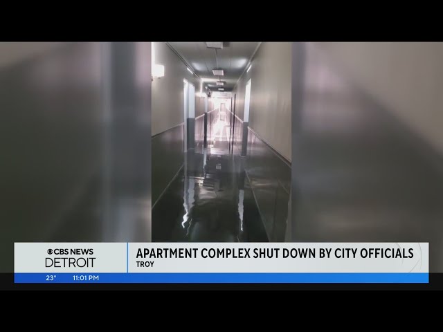 Troy apartment complex shutting down by city officials due to no heat, burst pipes