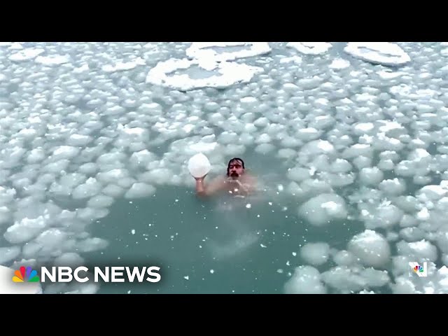 Chicago man takes cold plunge in Lake Michigan during deep freeze