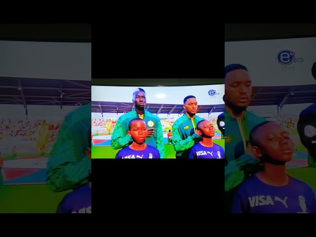 CAMEROUN VS SENEGAL:: L'hymne national sénégalais  Pincez tous vos koras, frappez les balafons