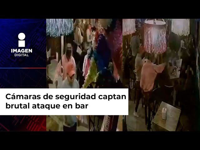 Cámaras de seguridad captan brutal ataque en bar