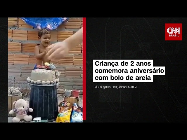 Criança de 2 anos comemora aniversário com bolo de areia | CNN Brasil