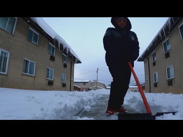 10-year-old Wisconsin boy becomes snow shoveling entrepreneur