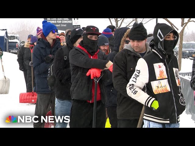 Fans shovel out Highmark Stadium before Bills-Chiefs playoff game