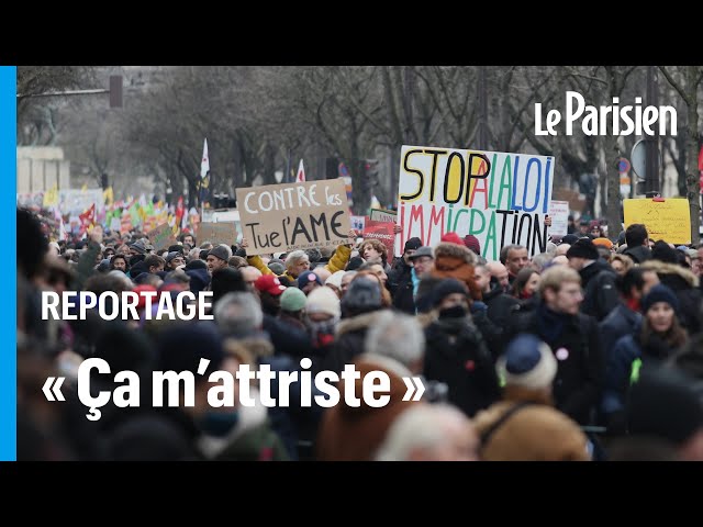 Manifestation contre la loi immigration : « On est quand même la patrie des droits de l’Homme ! »