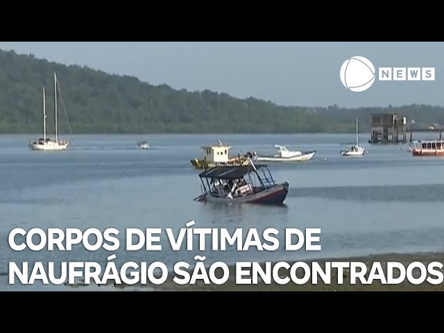 Bombeiros encontram corpos de vítimas de naufrágio na Bahia