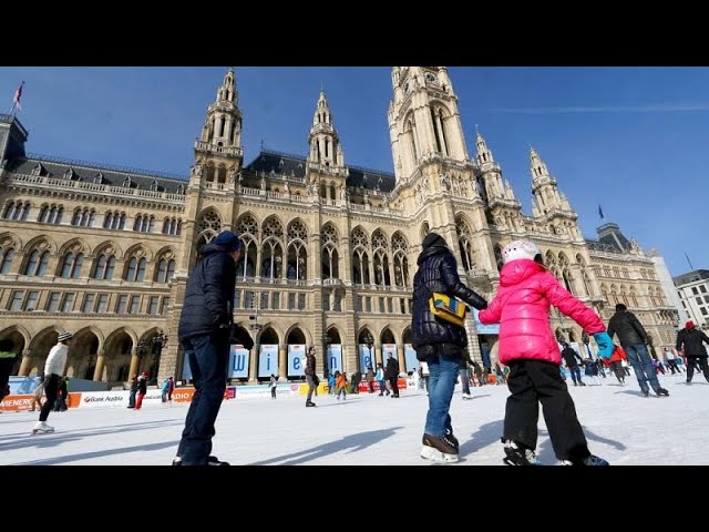 Dünnes Eis: Schlittschuhlaufen auf der Donau trotz Einbruchgefahr