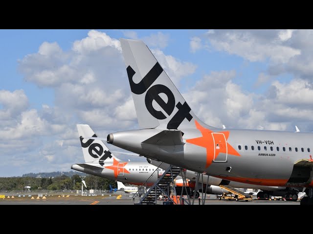 Passenger threatens legal action against Jetstar