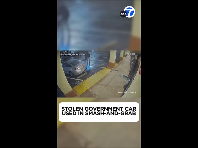 ⁣Thieves use stolen government car in Bellflower smash-and-grab caught on video