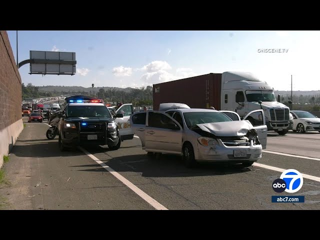 2 arrested after wild Riverside chase with children in car