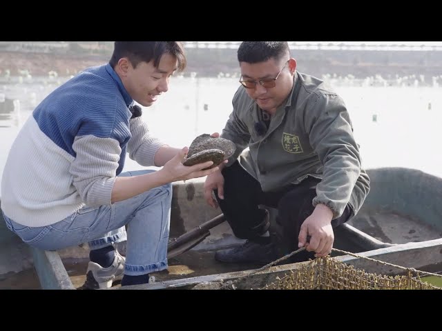 GLOBALink | Pearl mussels from China's largest freshwater lake shine in overseas markets