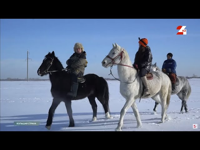 ⁣Распаковка зимних палаток и катание на лошадях | Большая страна