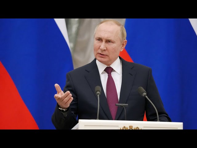 Putin accuses Ukraine of downing plane