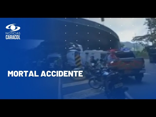 Conductor de ambulancia murió tras accidentarse en vía Manizales – Medellín