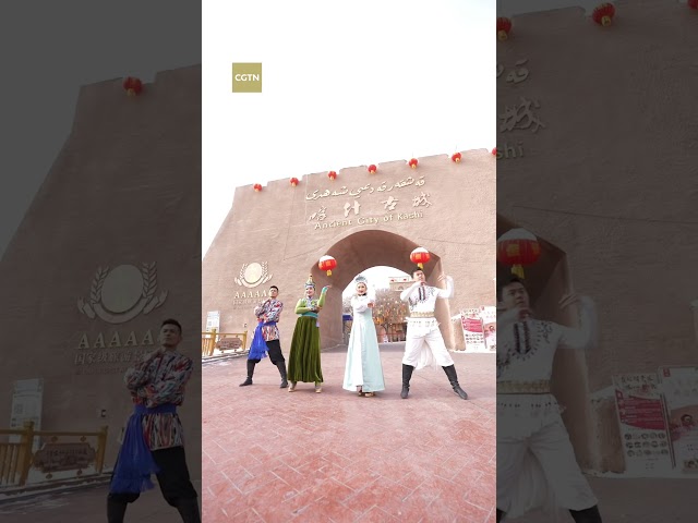 Friends from Xinjiang's Kashgar join #LoongYearLoongDance challenge!