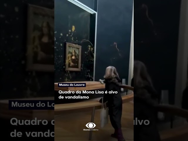 Ativistas do clima jogam sopa na "Mona Lisa" no Louvre #shorts