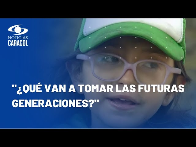 "Sin agua, el futuro es incierto": niña ambientalista envía duro mensaje tras incendio en 