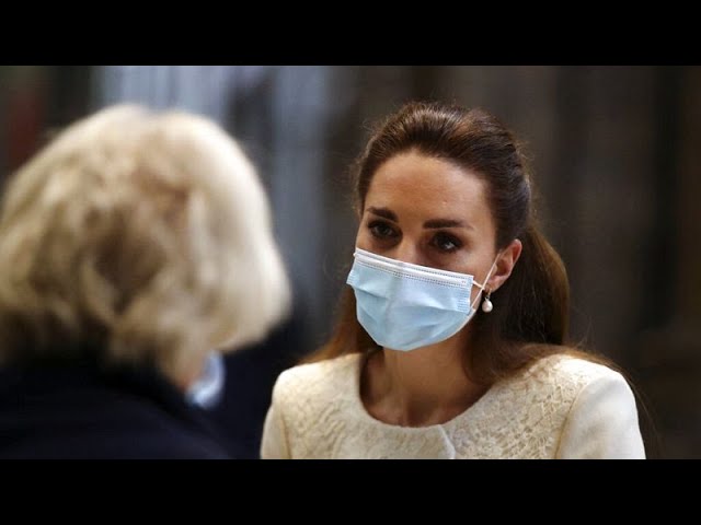 Dan el alta a Kate Middleton tras una intervención abdominal