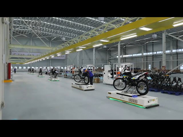 Xinjiang's motorcycle production lines targeting Central Asian market go into operation