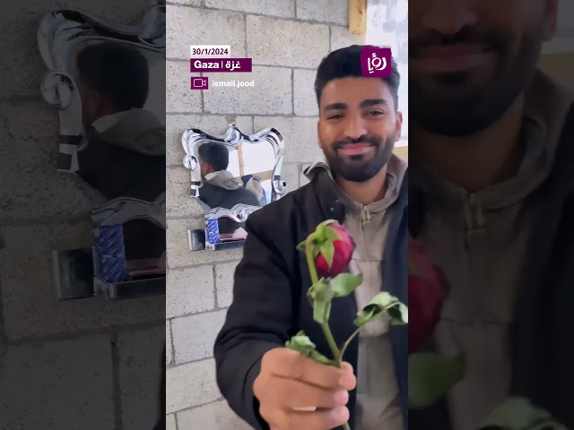 ⁣شاب غزاوي يشارك يومه من خيمته في القطاع