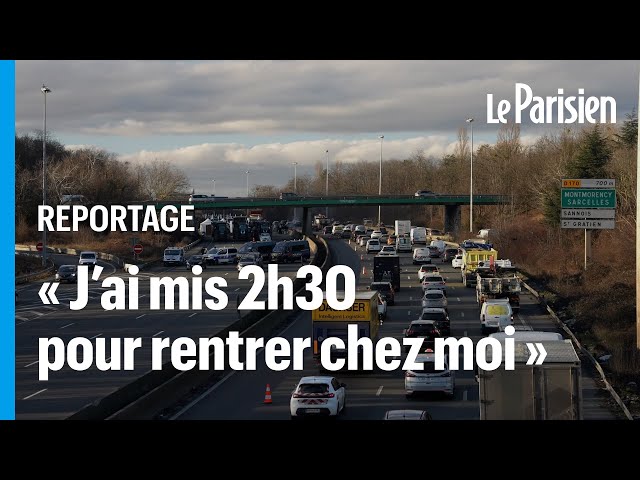 A 15 bloquée par les agriculteurs : « Même si je galère dans les bouchons, je les soutiens »