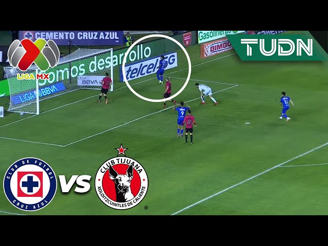 ¡Tremenda falla del 'Toro' Fernández! | Cruz Azul 1-0 Tijuana | Liga Mx - CL2024 J4 | TUDN