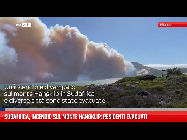 Sudafrica, incendio sul monte Hangklip: residenti evacuati