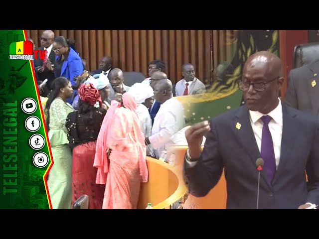 Incroyable Les députés du PDS s'attaquent sur Thierno Alassane Sall à l'Assemblée National