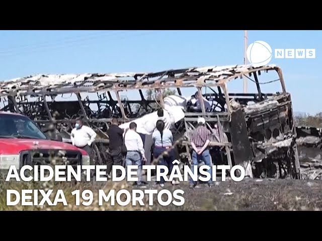 Acidente de trânsito deixa 19 mortos no México